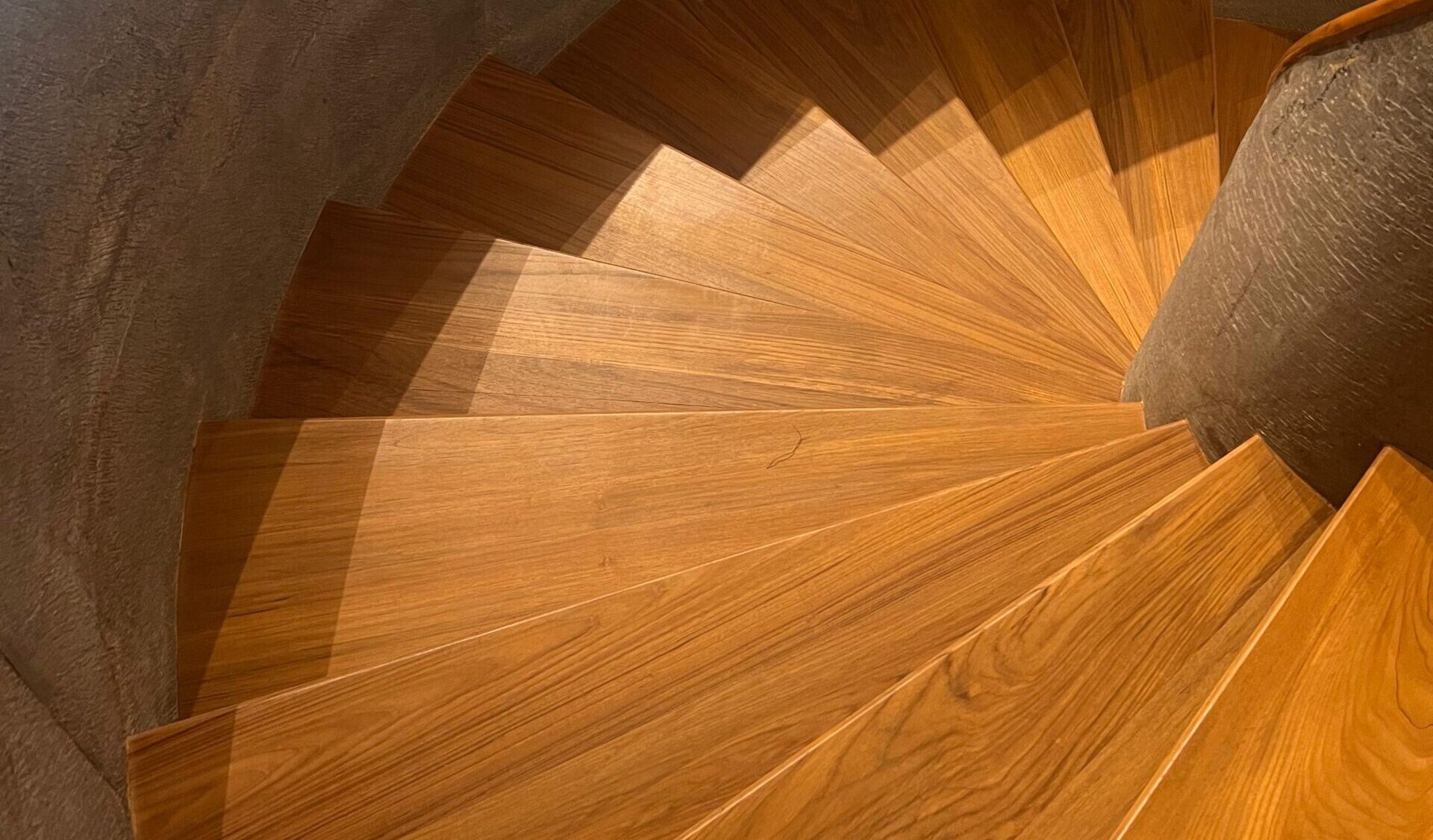 Teak Wood Price in Bangalore – Latest Rates & Quality Options